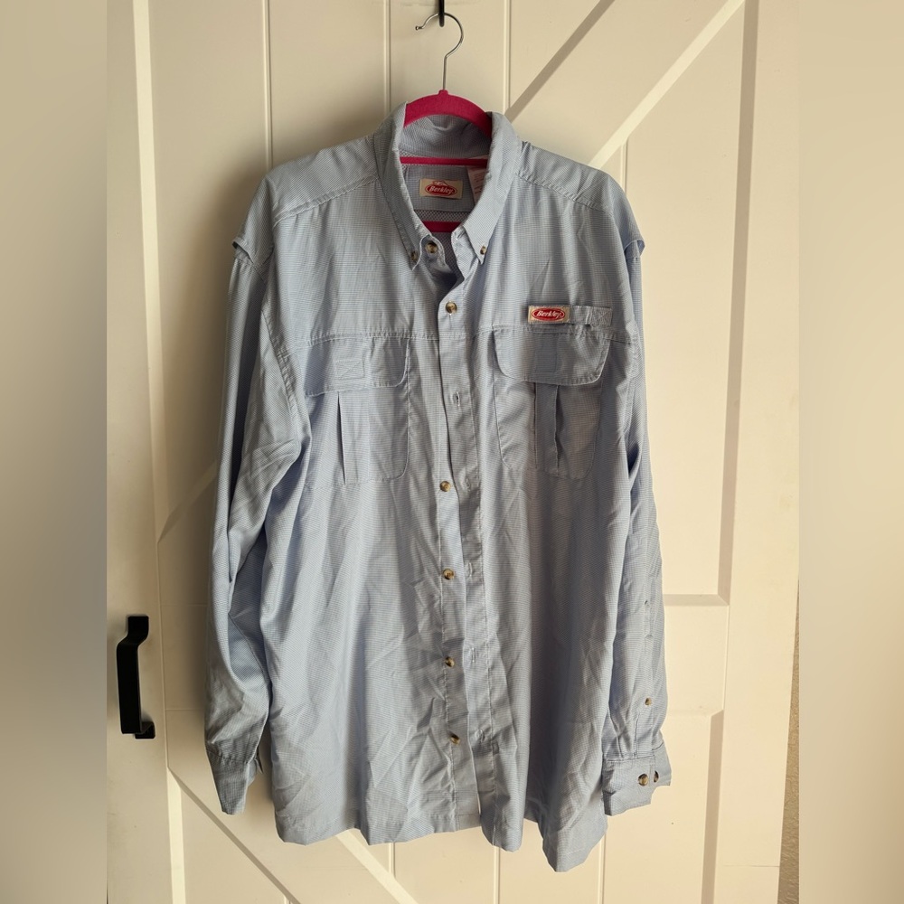 Men's Light Blue Casual Button-Down Shirt